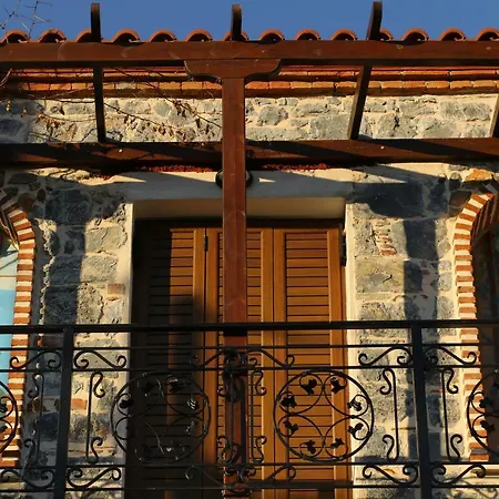 La Casa Grande - An Authentic Greek Countryside Stonehouse